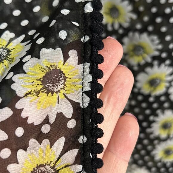 MIKEN SWIM Size Large Daisy Print Crochet Chiffon Kimono Tunic Swim Cover-Up - Picture 5 of 11